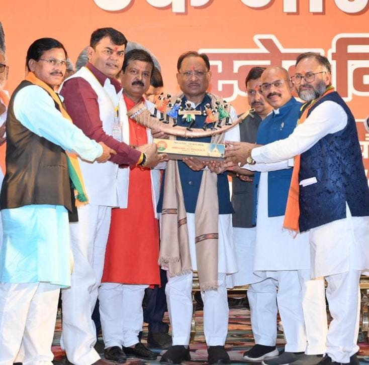 1742650240_7d74aa2d8745a6558ae9