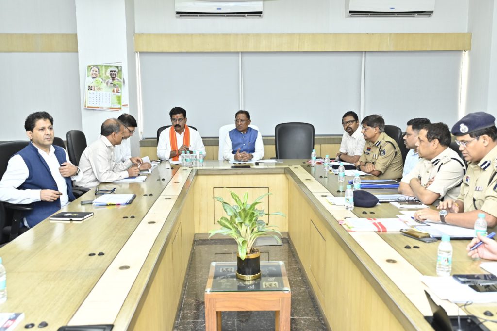 1744199248_d3c4f3de95cfefedf753